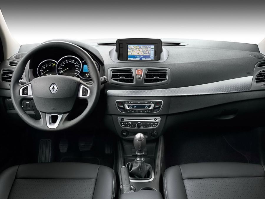  Renault Fluence 2009 года  (фото 4 из 30)